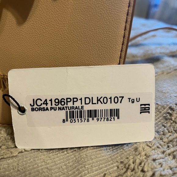 Love Moschino heart chain cross body bag - Picture 2 of 4